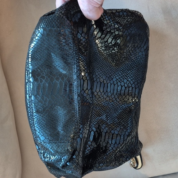Michael Kors Black Patent Python Hobo Purse Great Condition - Picture 10 of 11